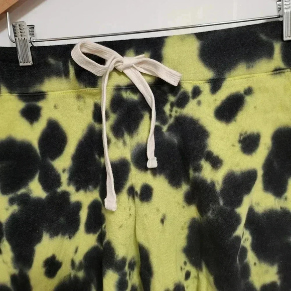 Monrow-Fuzzy fleece pocket shorts - Picture 4 of 5